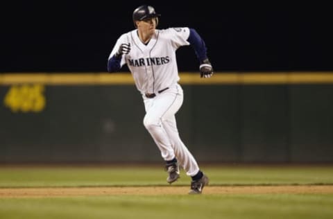 SEATTLE – JULY 30: Catcher Dan Wilson #6 of the Seattle Mariners runs against the Detroit Tigers during the MLB game at Safeco Field on July 30, 2003 in Seattle, Washington. The Mariners won 13-3. (Photo by Otto Greule Jr/Getty Images)