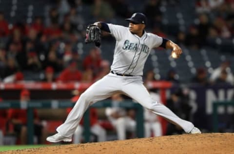 ANAHEIM, CALIFORNIA – JUNE 07: Roenis Elias #55 of the Seattle Mariners pitches during the ninth inning of a game against the Los Angeles Angels of Anaheim at Angel Stadium of Anaheim on June 07, 2019 in Anaheim, California. (Photo by Sean M. Haffey/Getty Images)