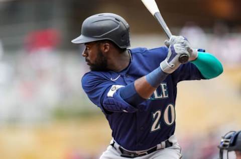 MINNEAPOLIS, MN – APRIL 08: Taylor Trammell #20 of the Seattle Mariners bats against the Minnesota Twins. (Photo by Brace Hemmelgarn/Minnesota Twins/Getty Images)