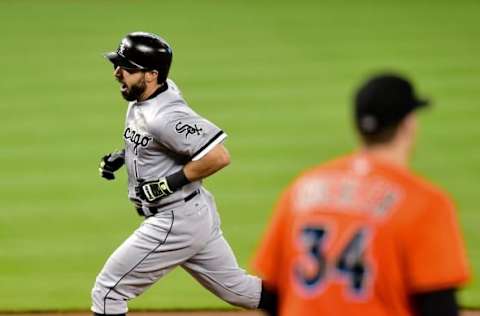 Aug 14, 2016; Miami, FL, USA; Chicago White Sox right fielder Adam Eaton (1) rounds the bases after hitting a solo against Miami Marlins starting pitcher Tom Koehler (34) during the first inning at Marlins Park. Mandatory Credit: Steve Mitchell-USA TODAY Sports