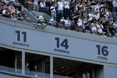 CHICAGO, IL – MAY 23: Paul onerko #14 of the Chicago White Sox had his number retired before the start of the game against the Minnesota Twins at U.S. Cellular Field on May 23, 2015 in Chicago, Illinois. (Photo by Mike McGinnis/Getty Images)