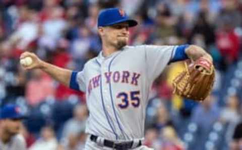 Apr 19, 2016; Philadelphia, PA, USA; New York Mets starting pitcher  Verrett (35) pitches during the first inning against the Philadelphia Phillies at Citizens Bank Park. (Photo Credit: Bill Streicher-USA TODAY Sports)