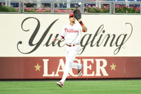 PHILADELPHIA, PA – SEPTEMBER 14: Philadelphia Phillies Outfield Aaron Altherr (23) catches a fly ball during a MLB game between the Miami Marlins and the Philadelphia Phillies on September 14, 2018 at Citizens Bank Park in Philadelphia,PA.(Photo by Andy Lewis/Icon Sportswire via Getty Images)