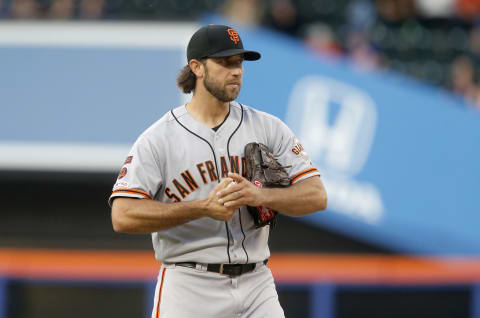 NEW YORK, NEW YORK – June 04: (NEW YORK DAILIES OUT) Madison Bumgarner #40 of the San Francisco Giants in action against the New York Mets at Citi Field on June 04, 2019 in New York City. The Giants defeated the Mets 9-3 in ten innings. (Photo by Jim McIsaac/Getty Images)