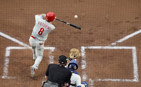 NEW YORK, NY – JULY 05: Shane Victorino #8 of the Philadelphia Phillies connects on a first inning RBI single against the New York Mets at Citi Field on July 5, 2012 in the Flushing neighborhood of the Queens borough of New York City. (Photo by Jim McIsaac/Getty Images)