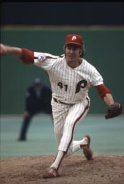 PHILADELPHIA, PA – CIRCA 1977: Jim Lonborg #41 of the Philadelphia Phillies pitches during an Major League Baseball game circa 1977 at Veterans Stadium in Philadelphia, Pennsylvania. Lonborg played for the Phillies from 1973-79. (Photo by Focus on Sport/Getty Images)