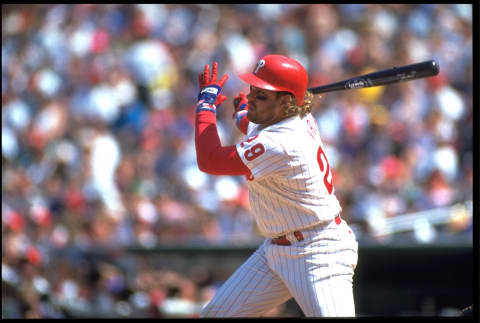 23 MAY 1993: PHILADELPHIA PHILLIES FIRST BASEMAN JOHN KRUK MAKES CONTACT WITH A PITCH DURING THE PHILLIES VERSUS MONTREAL EXPOS GAME AT VETERANS STADIUM IN PHILADELPHIA, PENNSYLVANIA. MANDATORY CREDIT: JEFF HIXON/ALLSPORT