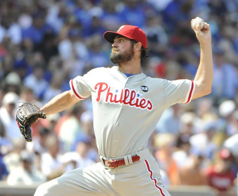 CHICAGO, IL – JULY 25: Cole Hamels #35 of the Philadelphia Phillies pitches against the Chicago Cubs during the first inning on July 25, 2015 at Wrigley Field in Chicago, Illinois. (Photo by David Banks/Getty Images)