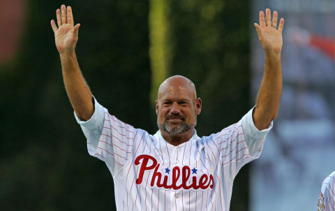 PHILADELPHIA, PA – JULY 31: Past player Darren Daulton of the Philadelphia Phillies, waves to the crowd during the Pat Burrell “Wall of Fame” Induction ceremony before a game against the Atlanta Braves at Citizens Bank Park on July 31, 2015 in Philadelphia, Pennsylvania. The Phillies won 9-3. (Photo by Hunter Martin/Getty Images)