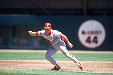 SAN FRANCISCO – JULY 24: Lenny Dykstra #4 of the Philadelphia Phillies takes a lead off base during a MLB game against the San Francisco Giants on July 24, 1993 at 3Com Park in San Francisco, California. (Photo by Otto Greule Jr/Getty Images)