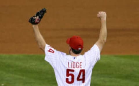 PHILADELPHIA – OCTOBER 21: Brad Lidge #54 of the Philadelphia Phillies celebrates defeating the Los Angeles Dodgers 10-4 to advance to the World Series in Game Five of the NLCS during the 2009 MLB Playoffs at Citizens Bank Park on October 21, 2009 in Philadelphia, Pennsylvania. (Photo by Nick Laham/Getty Images)