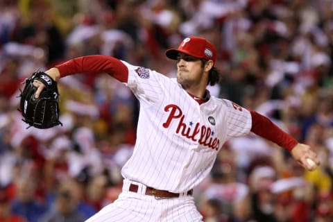 PHILADELPHIA – OCTOBER 31: Starting pitcher Cole Hamels #35 of the Philadelphia Phillies pitches against the New York Yankees in Game Three of the 2009 MLB World Series at Citizens Bank Park on October 31, 2009 in Philadelphia, Pennsylvania. (Photo by Nick Laham/Getty Images)