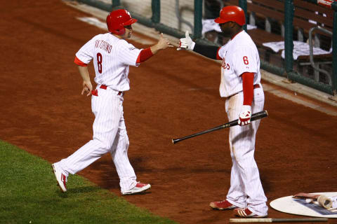 PHILADELPHIA – NOVEMBER 01: (L-R) Shane Victorino #8 and Ryan Howard #6 of the Philadelphia Phillies celebrate after Victorino scored on a RBI double hit by Chase Utley #26 in the bottom of the first inning against the New York Yankees in Game Four of the 2009 MLB World Series at Citizens Bank Park on November 1, 2009 in Philadelphia, Pennsylvania. (Photo by Chris McGrath/Getty Images)