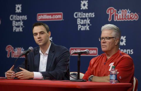 PHILADELPHIA, PA – SEPTEMBER 29: Phillies General Manager Matt Klentak and manager Pete Mackanin