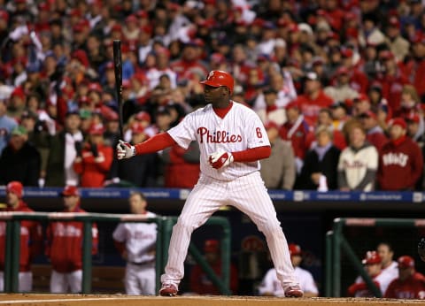 PHILADELPHIA – OCTOBER 29: Ryan Howard #6 of the Philadelphia Phillies readies himself to bat against the Tampa Bay Rays during the continuation of game five of the 2008 MLB World Series on October 29, 2008 at Citizens Bank Park in Philadelphia, Pennsylvania. (Photo by Doug Pensinger/Getty Images)