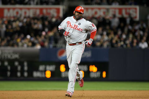 NEW YORK – NOVEMBER 04: Ryan Howard #6 of the Philadelphia Phillies runs the bases on his home run in the top of the sixth inning against the New York Yankees in Game Six of the 2009 MLB World Series at Yankee Stadium on November 4, 2009 in the Bronx borough of New York City. (Photo by Nick Laham/Getty Images)