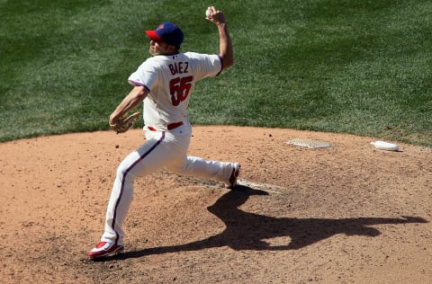 PHILADELPHIA – MAY 06: Danys Baez #55 of the Philadelphia Phillies delivers a pitch against the St. Louis Cardinals at Citizens Bank Park on May 6, 2010 in Philadelphia, Pennsylvania. (Photo by Jim McIsaac/Getty Images)