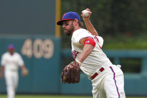 PHILADELPHIA – JULY 13: Kevin Frandsen #28 of the Philadelphia Phillies throws to first base during a game against the Chicago White Sox at Citizens Bank Park on July 13, 2013 in Philadelphia, Pennsylvania. (Photo by Hunter Martin/Getty Images)