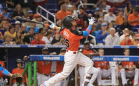 MIAMI, FL – JULY 09: Scott Kingery #25 of the Philadelphia Phillies and the U.S. Team swings at a pitch against the World Team during the SiriusXM All-Star Futures Game at Marlins Park on July 9, 2017 in Miami, Florida. (Photo by Mike Ehrmann/Getty Images)