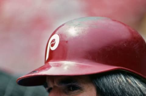 PITTSBURGH, PA – CIRCA 1981: Pete Rose of the Philadelphia Phillies looks on from the field during batting practice before a Major League Baseball game against the Pittsburgh Pirates at Three Rivers Stadium in 1981 in Pittsburgh, Pennsylvania. (Photo by George Gojkovich/Getty Images) *** Local Caption *** Pete Rose