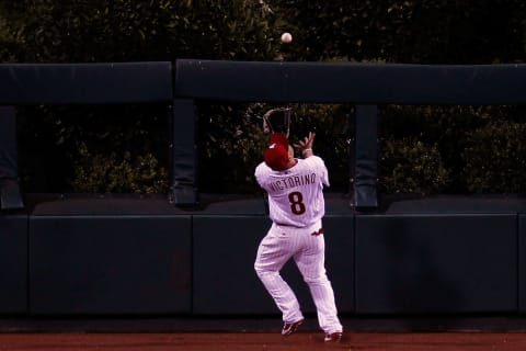 PHILADELPHIA – OCTOBER 23: Shane Victorino #8 of the Philadelphia Phillies chases down a fly ball in centerfiled against the San Francisco Giants in Game Six of the NLCS during the 2010 MLB Playoffs at Citizens Bank Park on October 23, 2010 in Philadelphia, Pennsylvania. Victorino failed to make the catch. (Photo by Jeff Zelevansky/Getty Images)