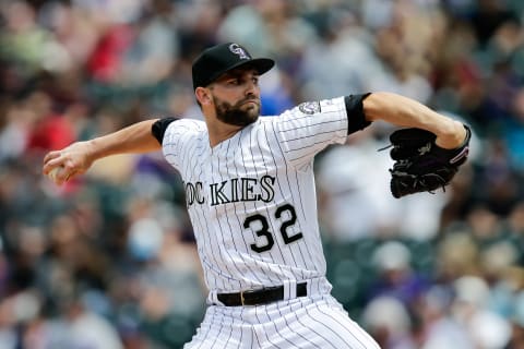 May 7, 2017; Denver, CO, USA; Colorado Rockies starting pitcher Tyler Chatwood (32) delivers a pitch in the first inning against the Arizona Diamondbacks at Coors Field. Mandatory Credit: Isaiah J. Downing-USA TODAY Sports