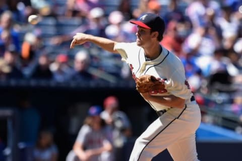 Sep 13, 2015; Atlanta, GA, USA; Atlanta Braves starting pitcher Ryan Weber (68) pitches against the New York Mets during the sixth inning at Turner Field. Mandatory Credit: Dale Zanine-USA TODAY Sports