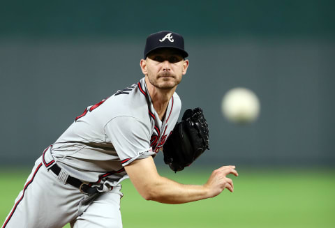 KANSAS CITY, MISSOURI – SEPTEMBER 25: Starting pitcher Josh Tomlin #32 of the Atlanta Braves. (Photo by Jamie Squire/Getty Images)