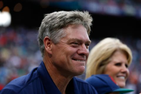 Former Atlanta Braves outfielder Dale Murphy is honored by the Atlanta Braves prior to the game against the Cincinnati Reds at Turner Field on July 11, 2013, in Atlanta, Georgia. (Photo by Kevin C. Cox/Getty Images)