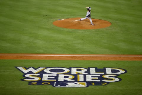 LOS ANGELES, CA – OCTOBER 24: Dallas Keuchel #60 of the Houston Astros pitches during the seventh inning against the Los Angeles Dodgers in game one of the 2017 World Series at Dodger Stadium on October 24, 2017 in Los Angeles, California. (Photo by Ezra Shaw/Getty Images)