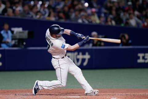 The Atlanta Braves attempted to pry Mitch Haniger away from the Seattle Mariners, but the Mariners weren’t interested. (Photo by Kiyoshi Ota/Getty Images)