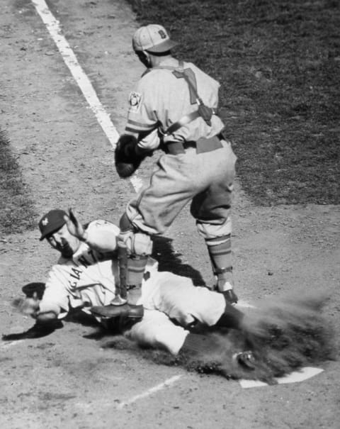 The Atlanta Braves Franchise added a new name in 1936, the Boston Bees. (Photo Reproduction by Transcendental Graphics/Getty Images)