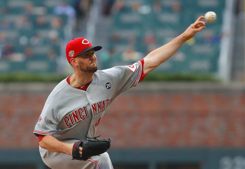 ATLANTA, GEORGIA – AUGUST 02: Alex Wood #40 of the Cincinnati Reds pitches in the first inning against the Atlanta Braves at SunTrust Park on August 02, 2019 in Atlanta, Georgia. (Photo by Kevin C. Cox/Getty Images)