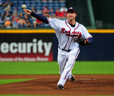 Derek Lowe #32 of the Atlanta Brave. (Photo by Scott Cunningham/Getty Images)