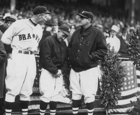 Number four on the list of Atlanta Braves Franchise’s best outfielders, Wally Berger (left), talks with Rabbit Maranville, center, and Babe Ruth in 1935. (Photo by Mark Rucker/Transcendental Graphics, Getty Images)