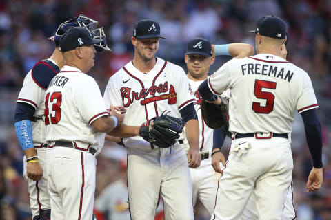 Atlanta Braves starting pitcher Drew Smyly — leaving a game. Mandatory Credit: Brett Davis-USA TODAY Sports