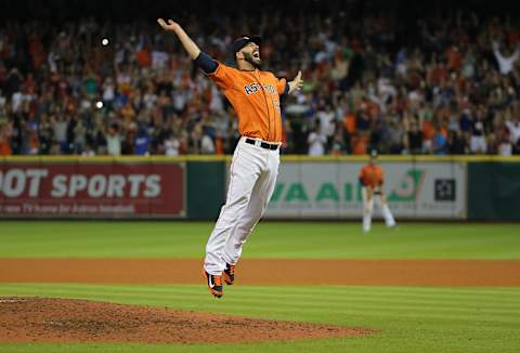 HOUSTON, TX – AUGUST 21: Mike Fiers #54 of the Houston Astros celebrates after tossing a no-hitter en route to the Astros defeating the Los Angeles Dodgers 3-0 at Minute Maid Park on August 21, 2015 in Houston, Texas. (Photo by Scott Halleran/Getty Images)