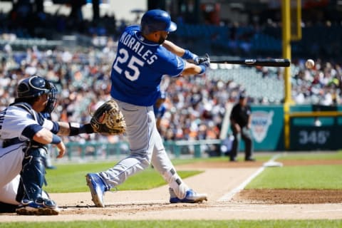 Sep 25, 2016; Detroit, MI, USA; Kansas City Royals designated hitter Kendrys Morales (25) hits an RBI double in the first inning against the Detroit Tigers at Comerica Park. Mandatory Credit: Rick Osentoski-USA TODAY Sports