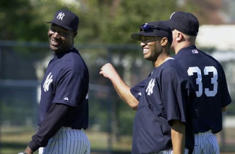 New York Yankees pitchers David Wells and Mariano Rivera (PETER MUHLY/AFP via Getty Images)