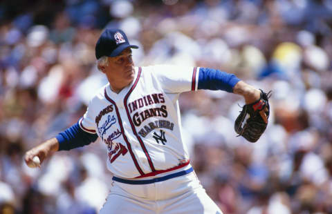 1989: Gaylord Perry pitches in an Old Timers Game in 1989. (Photo by Stephen Dunn/Getty Images)