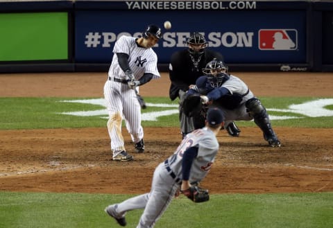 Raul Ibanez #27 of the New York Yankees bats (Photo by Bruce Bennett/Getty Images)