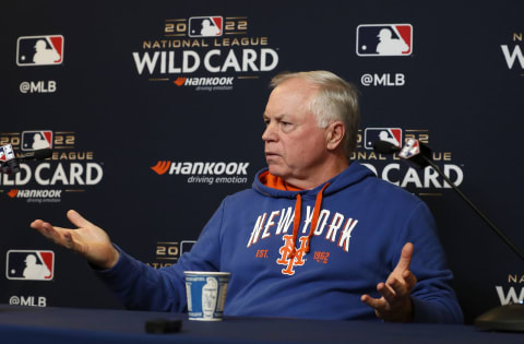 Manager Buck Showalter #11 of the New York Mets (Photo by Jim McIsaac/Getty Images)